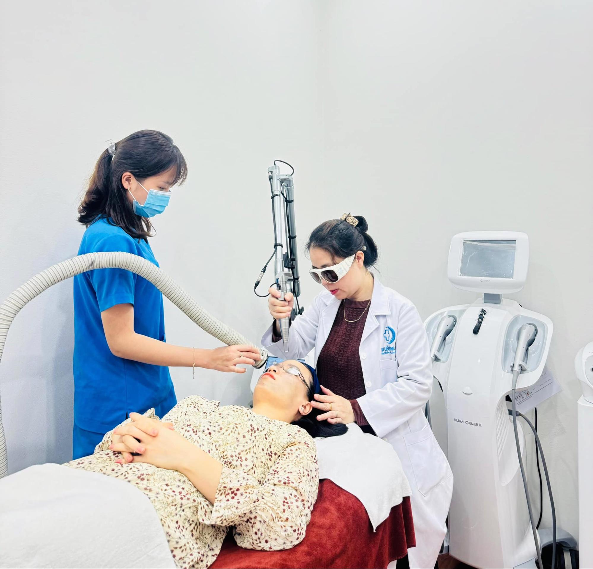 ThS.BSCKII Lê Thị Bích Hồng - Bác sĩ điều trị tại Trung Tâm Làm Mờ SẹoRejuvaskin Hà Nội