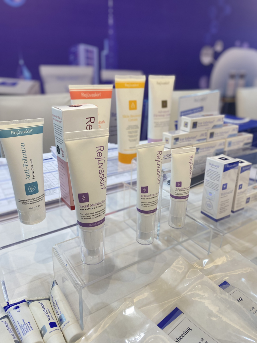 Kem làm mờ sẹo Rejuvaskin