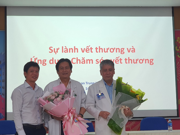 Sinh hoạt khoa học: Chăm sóc và hỗ trợ người bệnh sau hậu sản, hậu phẫu